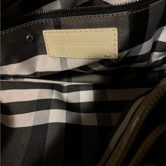 Burberry Cream Patent Leather Tote - Picture 8 of 14